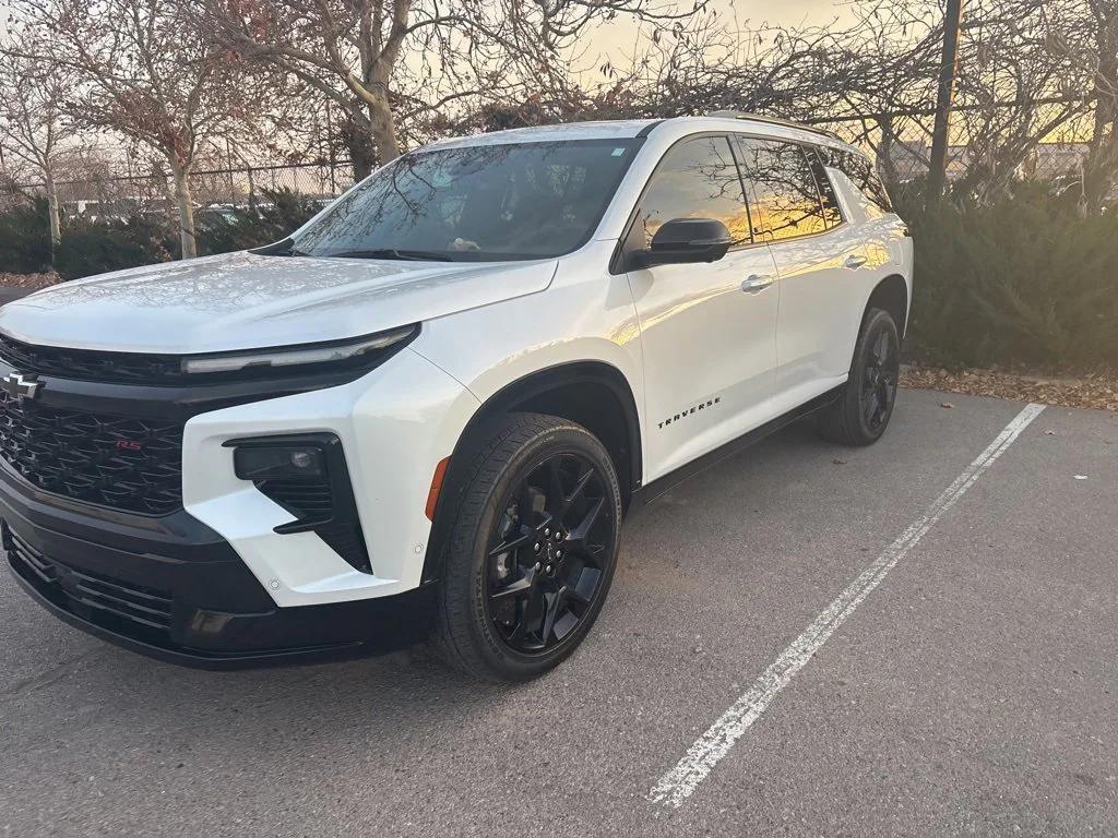 used 2024 Chevrolet Traverse car, priced at $54,999