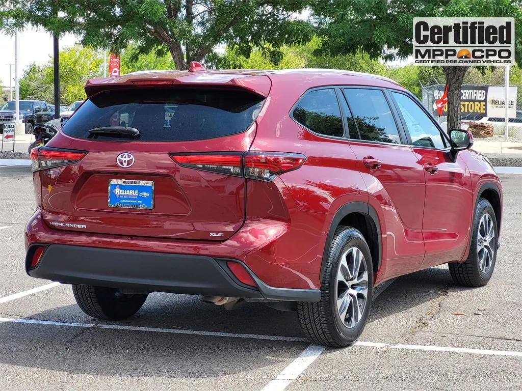 used 2023 Toyota Highlander car, priced at $32,707