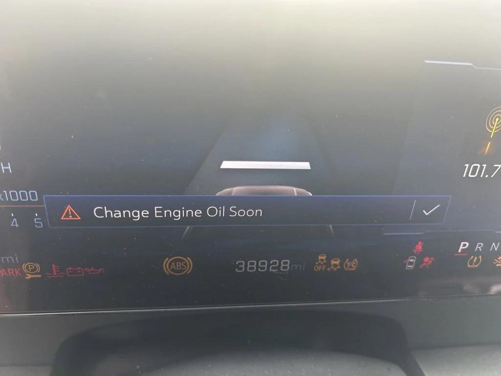 used 2025 Chevrolet Traverse car, priced at $35,724