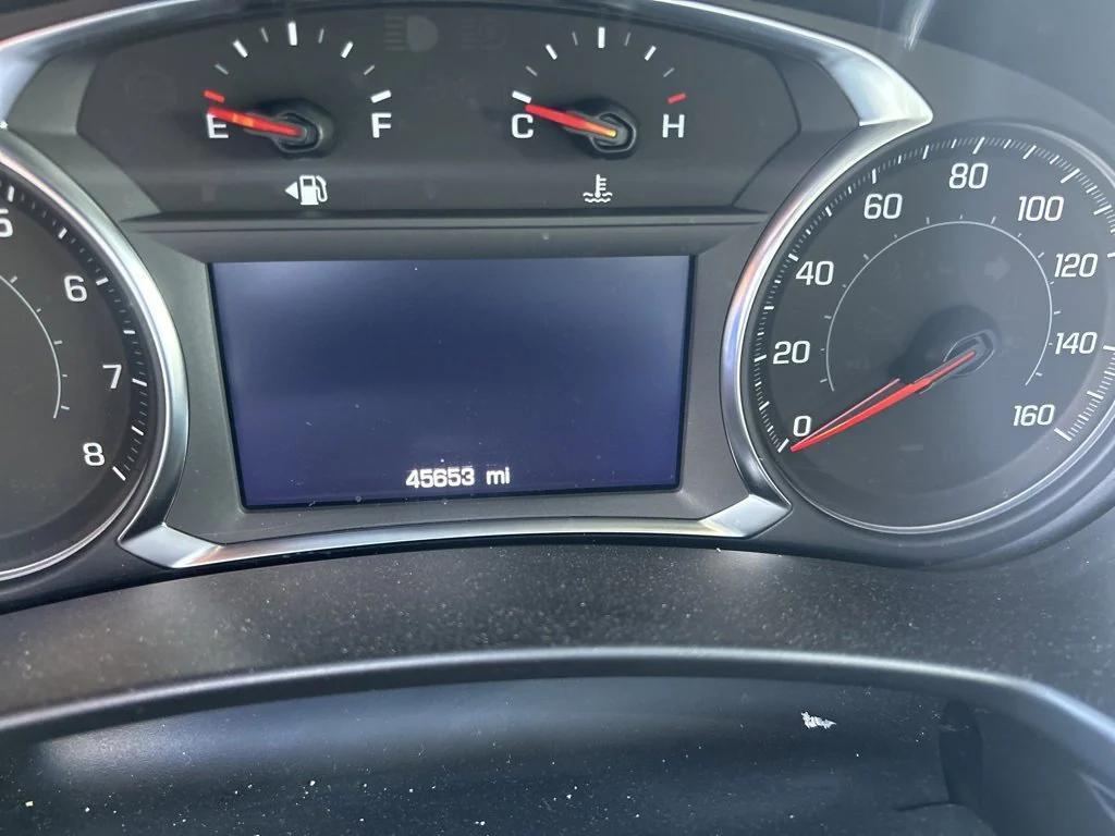 used 2024 Chevrolet Equinox car, priced at $25,999