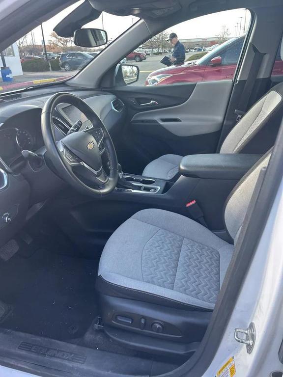 used 2024 Chevrolet Equinox car, priced at $25,999