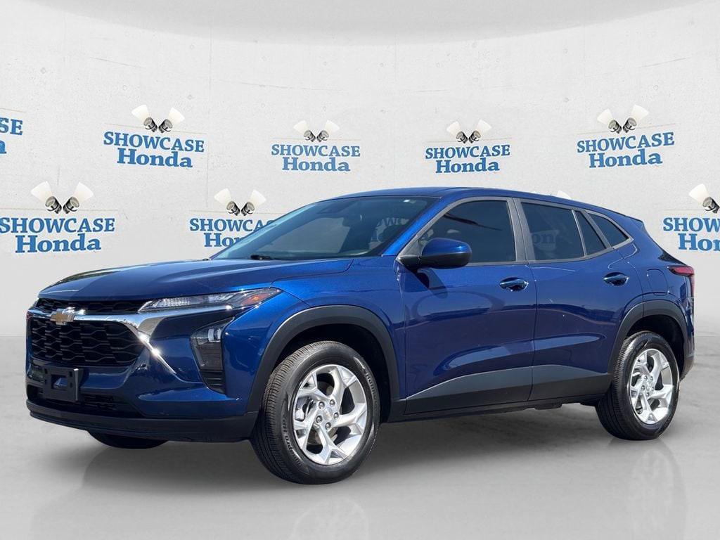 used 2024 Chevrolet Trax car, priced at $22,125
