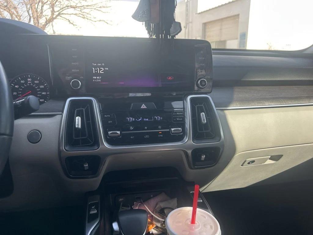 used 2023 Kia Sorento car, priced at $28,075