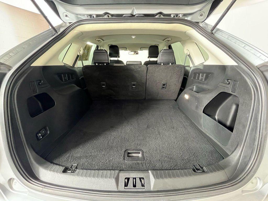 used 2024 Ford Edge car, priced at $17,995