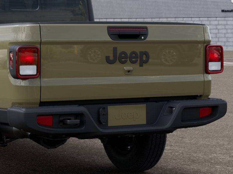 new 2026 Jeep Gladiator car, priced at $39,680