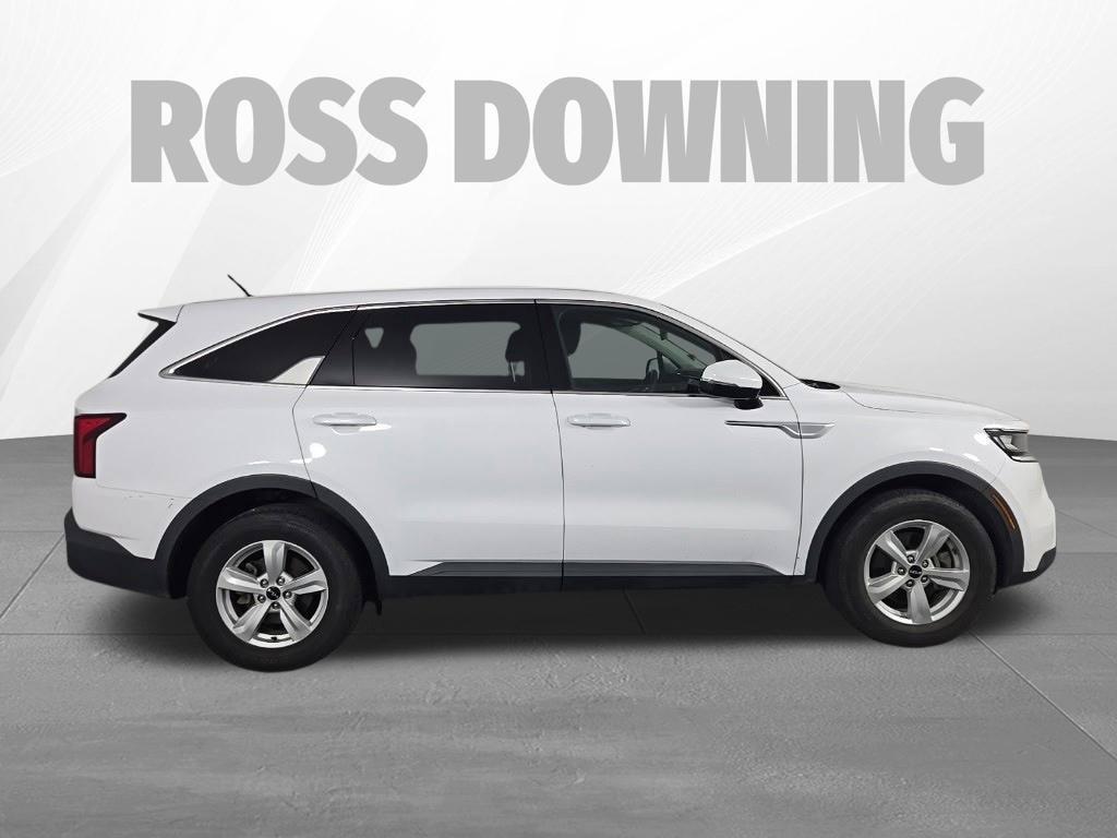 used 2023 Kia Sorento car, priced at $21,781