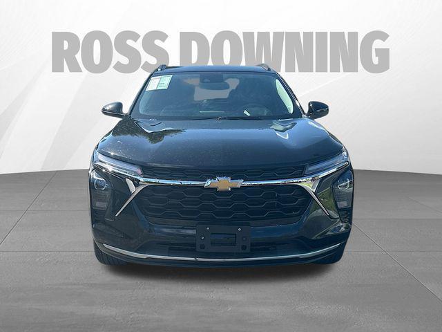 used 2025 Chevrolet Trax car, priced at $19,483