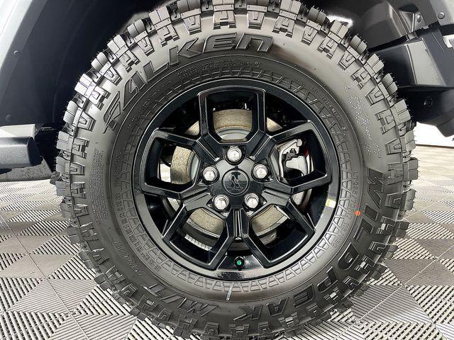 new 2026 Jeep Wrangler car, priced at $44,720