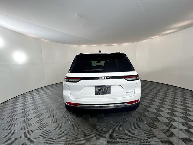 new 2025 Jeep Grand Cherokee car, priced at $33,675