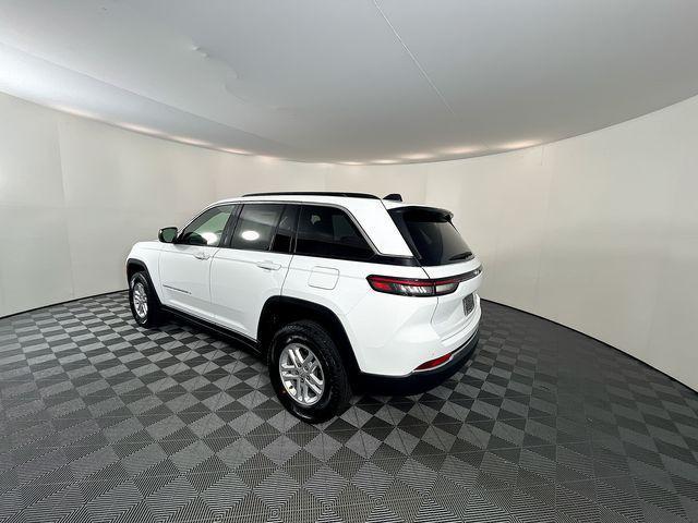 new 2025 Jeep Grand Cherokee car, priced at $33,675