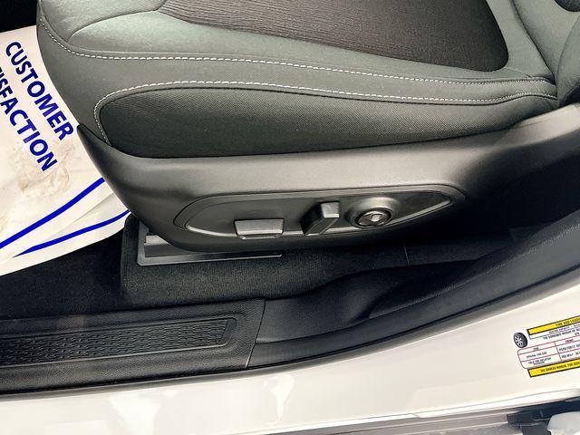 new 2025 Jeep Grand Cherokee car, priced at $33,675