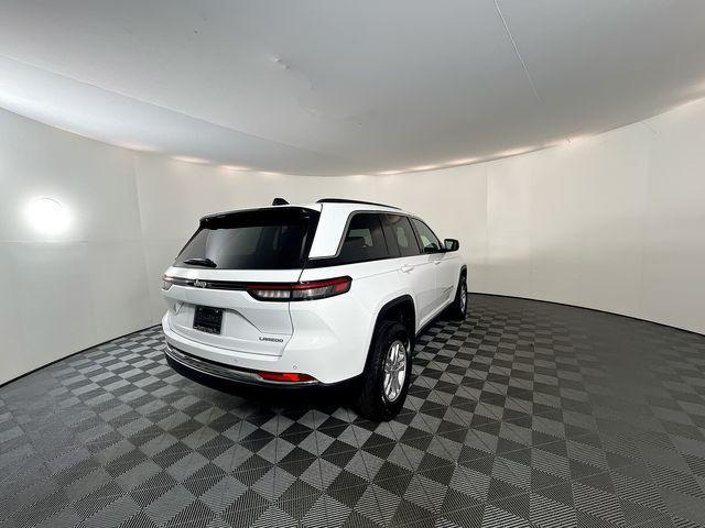 new 2025 Jeep Grand Cherokee car, priced at $33,675