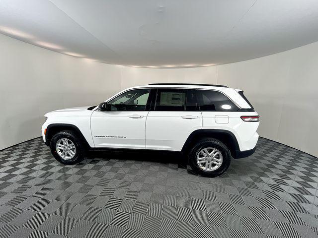 new 2025 Jeep Grand Cherokee car, priced at $33,675