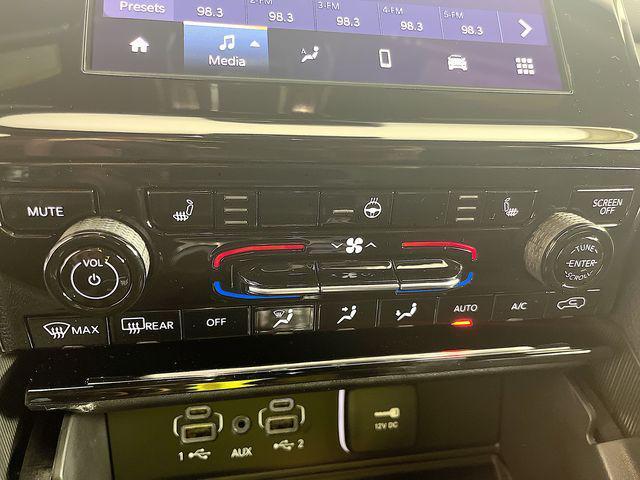 new 2025 Jeep Grand Cherokee car, priced at $33,675