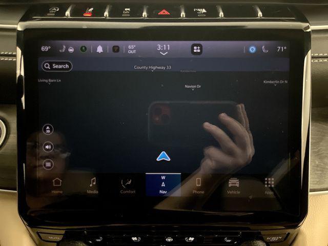 used 2023 Jeep Grand Cherokee car, priced at $28,970