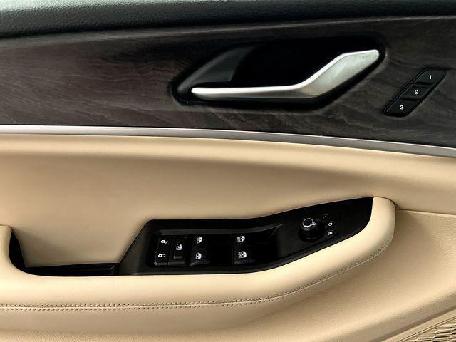 used 2023 Jeep Grand Cherokee car, priced at $28,970