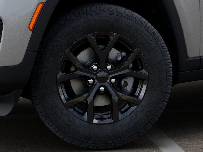 new 2025 Jeep Grand Cherokee car, priced at $37,580