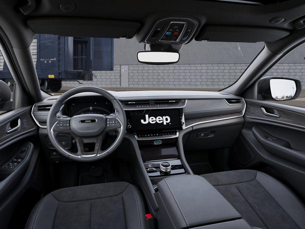 new 2026 Jeep Grand Cherokee car, priced at $41,100