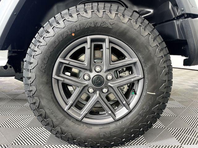 new 2026 Jeep Wrangler car, priced at $41,490