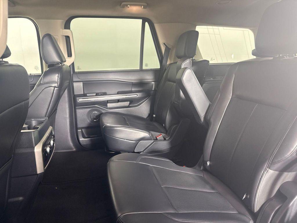 used 2024 Ford Expedition car, priced at $38,254