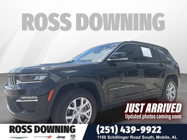 used 2022 Jeep Grand Cherokee car, priced at $27,995