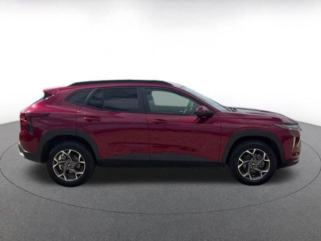 used 2025 Chevrolet Trax car, priced at $19,990