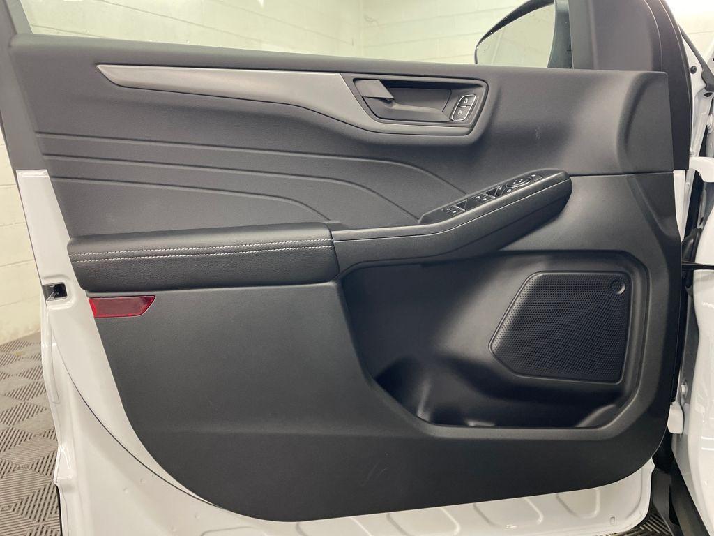 new 2026 Ford Escape car, priced at $29,122