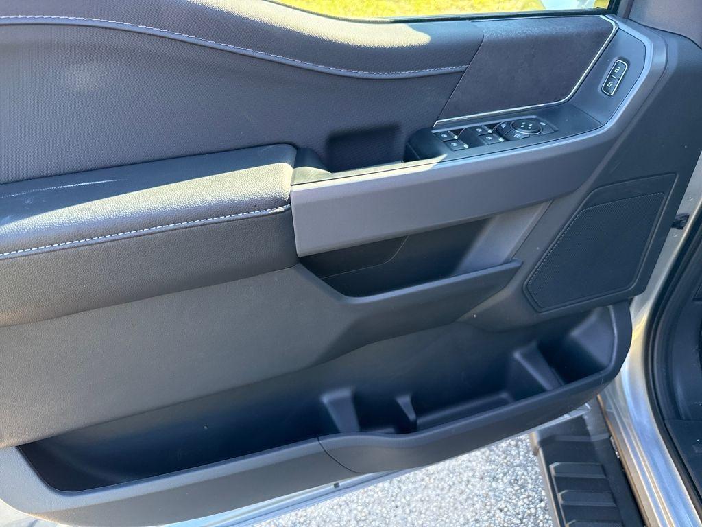 new 2025 Ford F-150 car, priced at $49,986