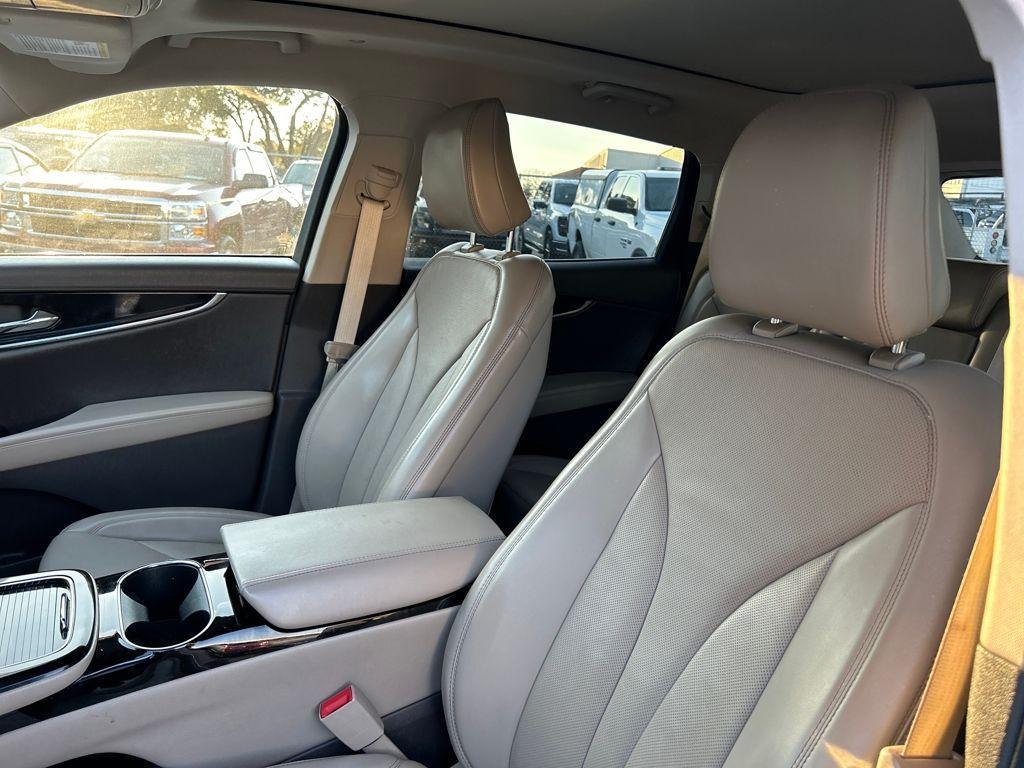 used 2022 Lincoln Nautilus car, priced at $34,054