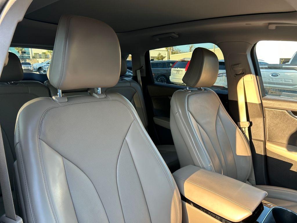 used 2022 Lincoln Nautilus car, priced at $34,054