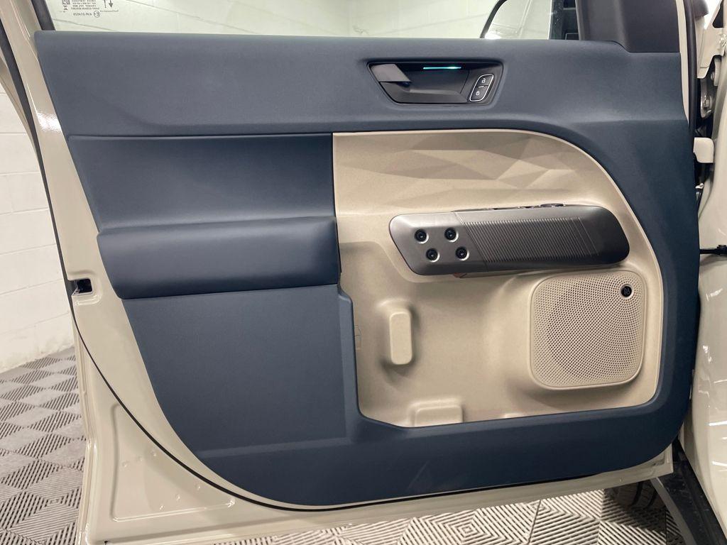 new 2025 Ford Maverick car, priced at $37,018