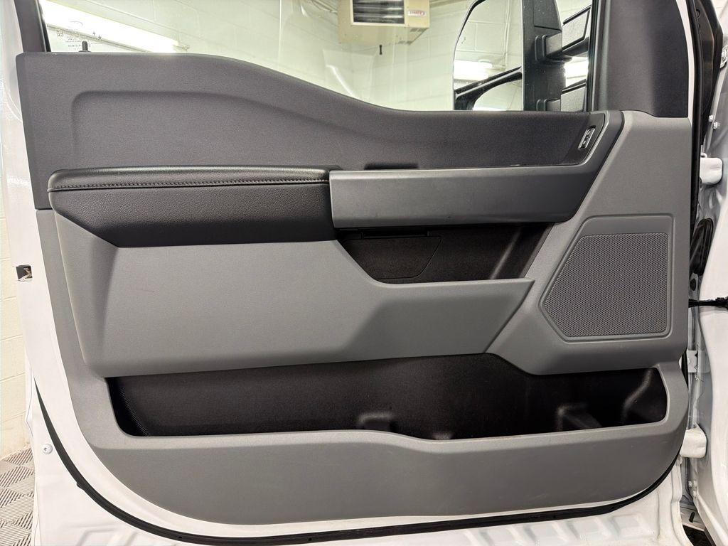 used 2024 Ford F-250 car, priced at $48,200