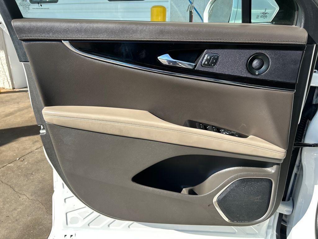 used 2022 Lincoln Nautilus car, priced at $32,506