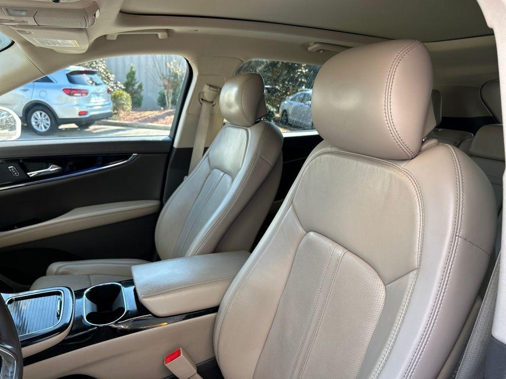 used 2022 Lincoln Nautilus car, priced at $32,506