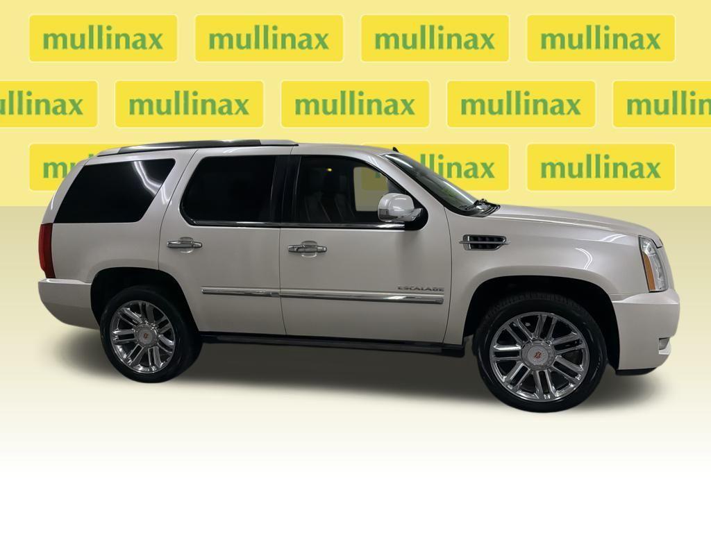 used 2013 Cadillac Escalade car, priced at $14,250