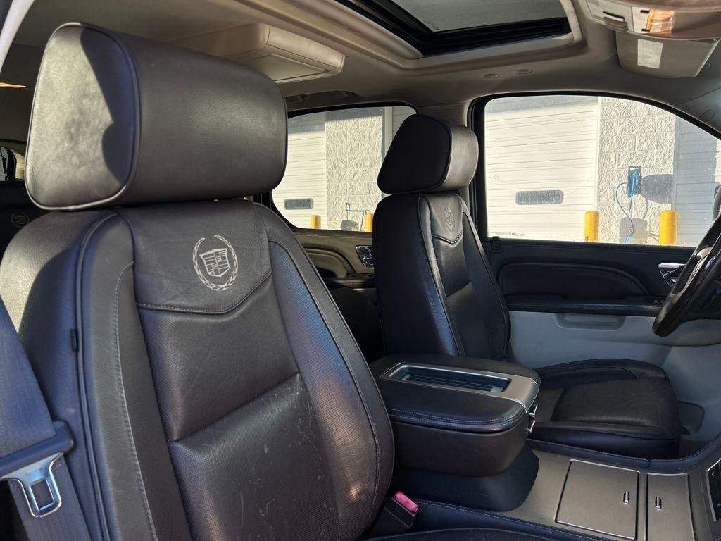 used 2013 Cadillac Escalade car, priced at $15,200