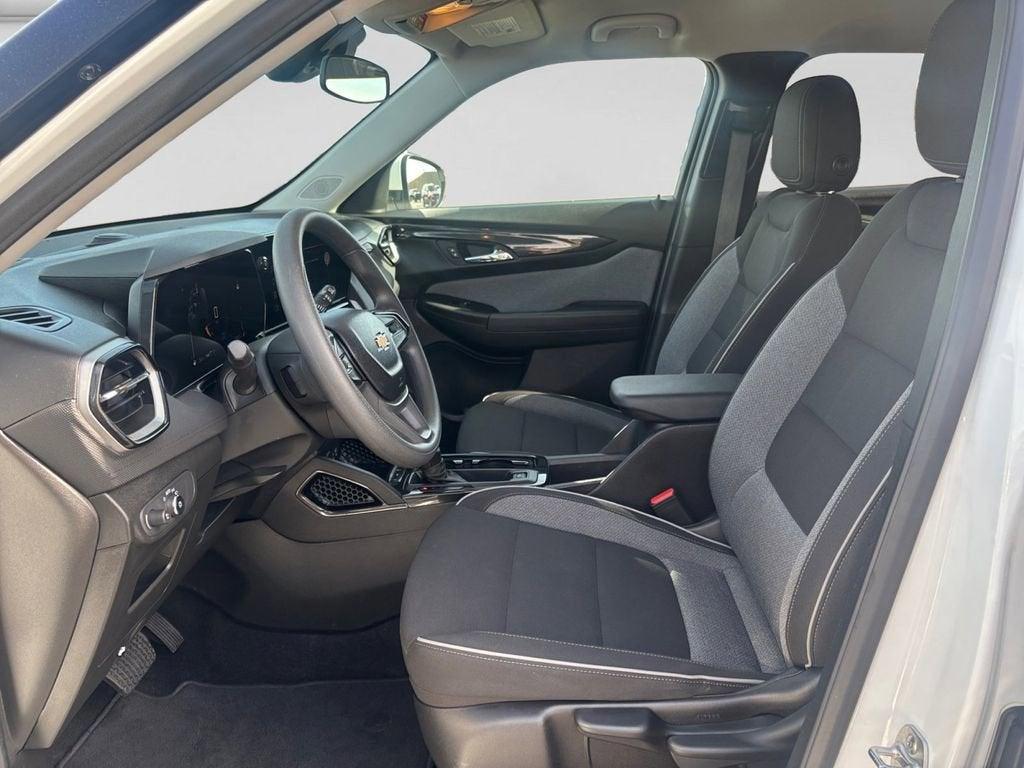 used 2025 Chevrolet TrailBlazer car, priced at $17,999