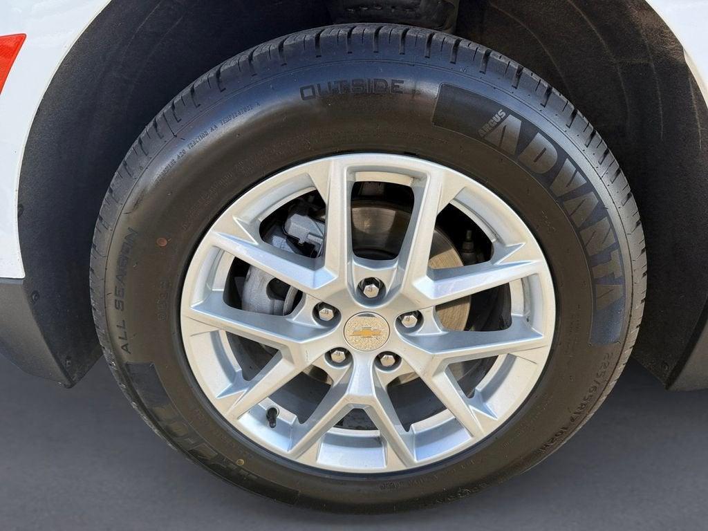 used 2024 Chevrolet Equinox car, priced at $17,193