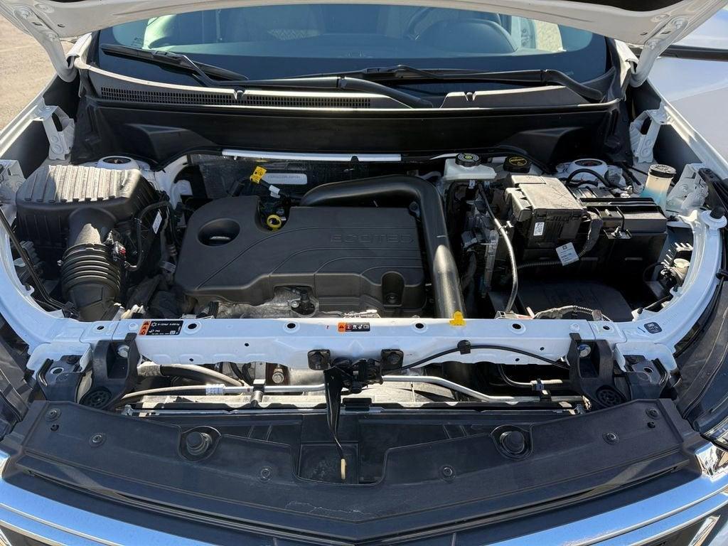 used 2024 Chevrolet Equinox car, priced at $17,193