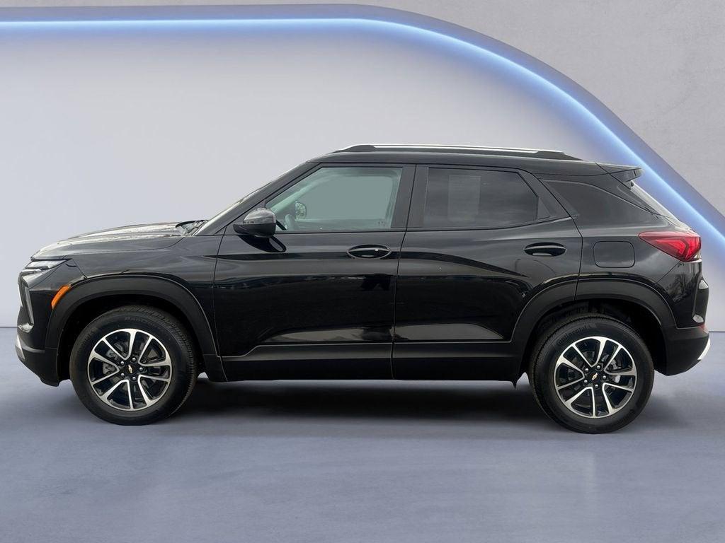 used 2025 Chevrolet TrailBlazer car, priced at $17,672