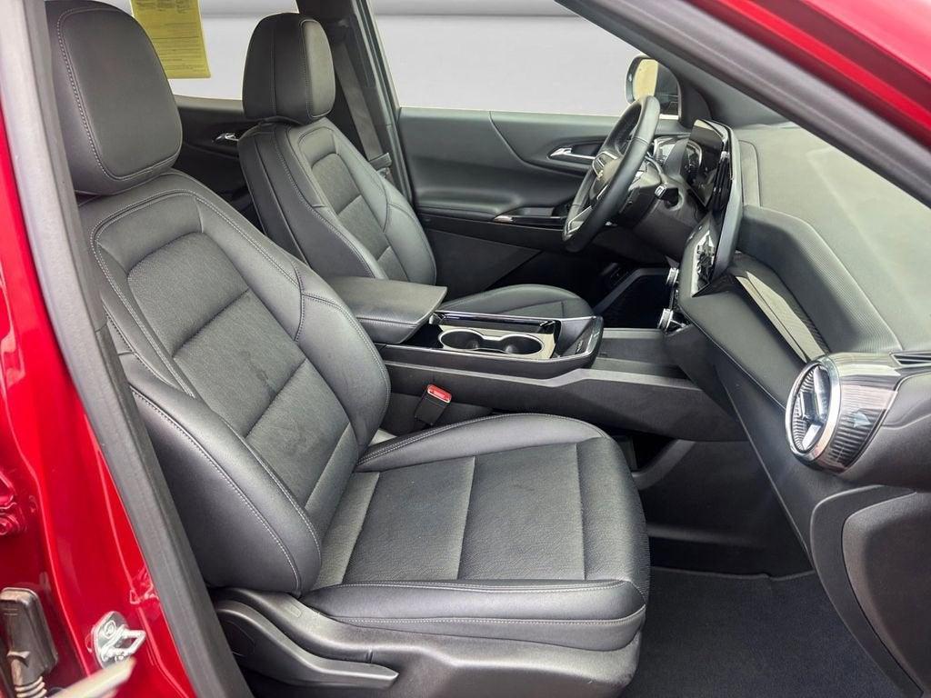 used 2025 Chevrolet Equinox car, priced at $19,699