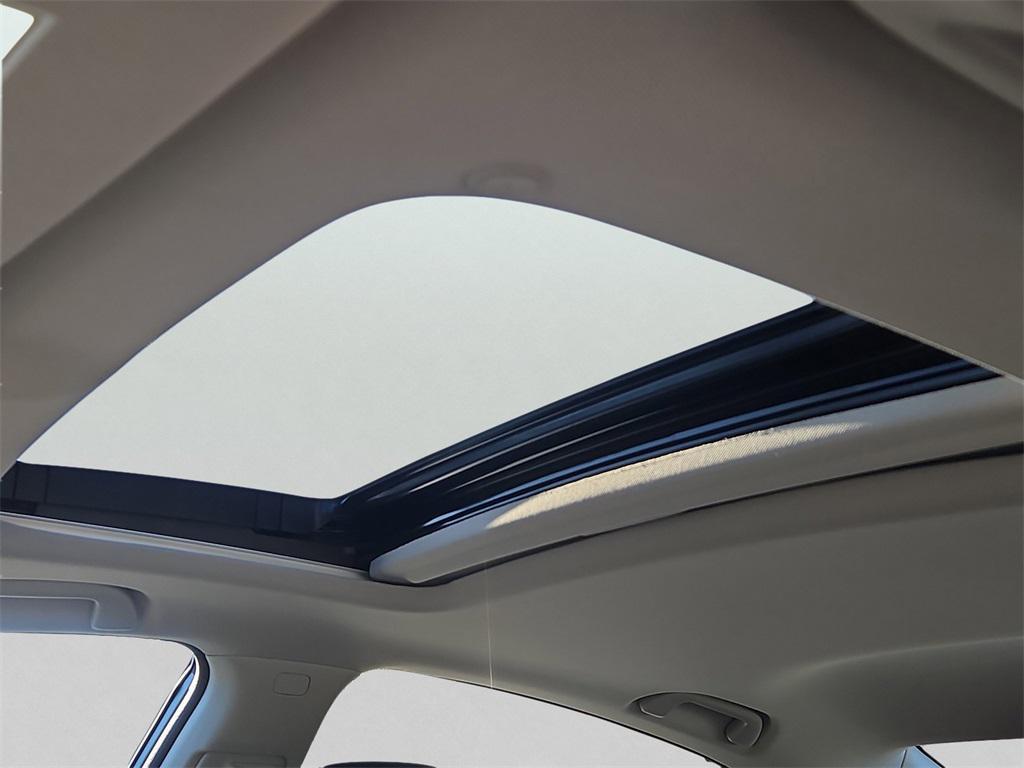 used 2021 Honda Accord Hybrid car, priced at $23,887