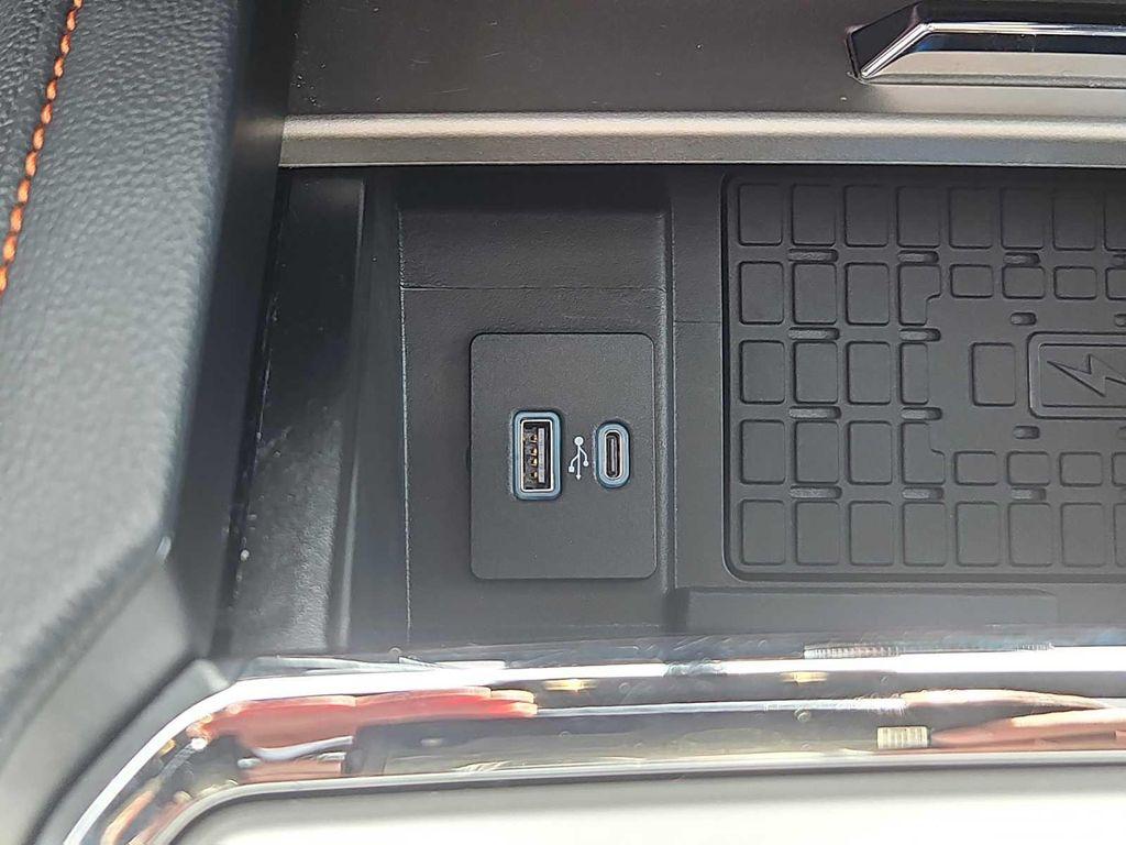used 2024 Ford Expedition car, priced at $60,987