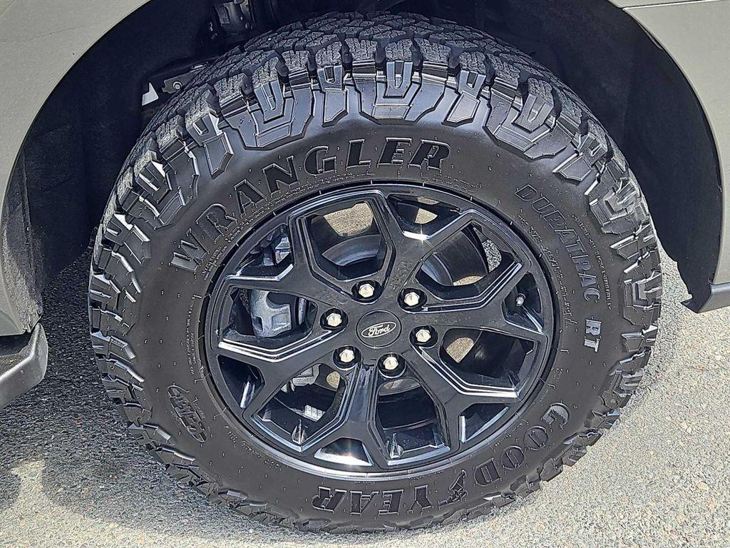 used 2024 Ford Expedition car, priced at $60,987