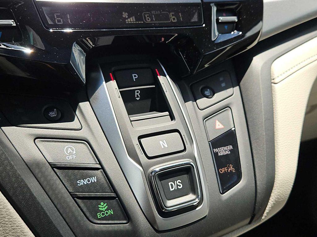 new 2026 Honda Odyssey car, priced at $42,684