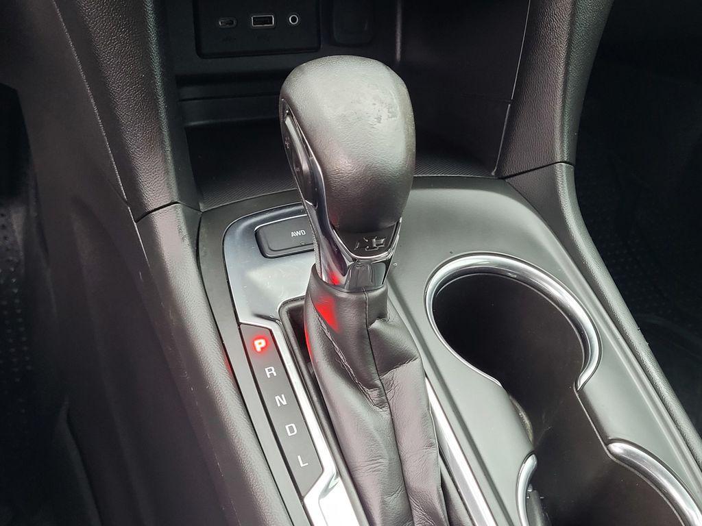 used 2022 Chevrolet Equinox car, priced at $16,988