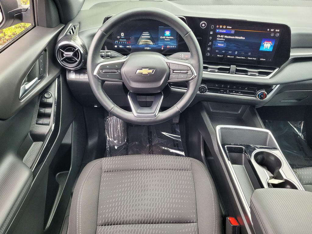 used 2025 Chevrolet Equinox car, priced at $26,073