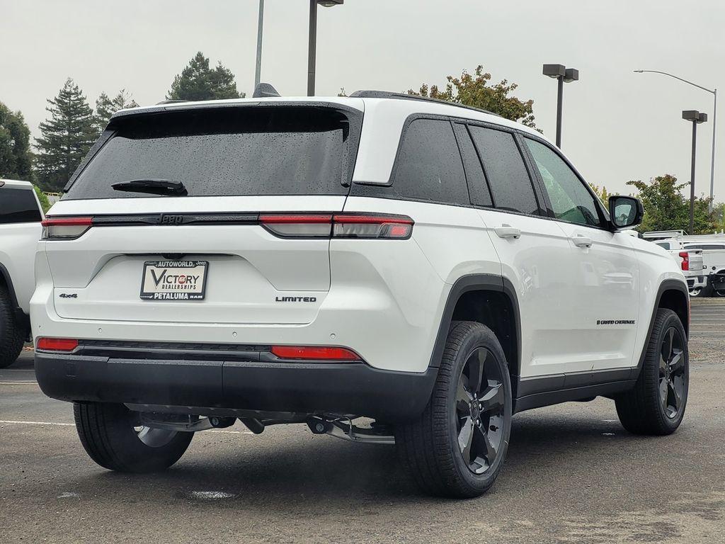 new 2025 Jeep Grand Cherokee car, priced at $44,370