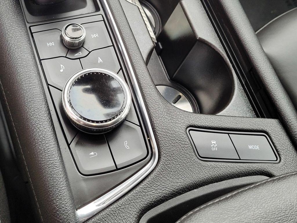 used 2024 Cadillac XT5 car, priced at $43,988