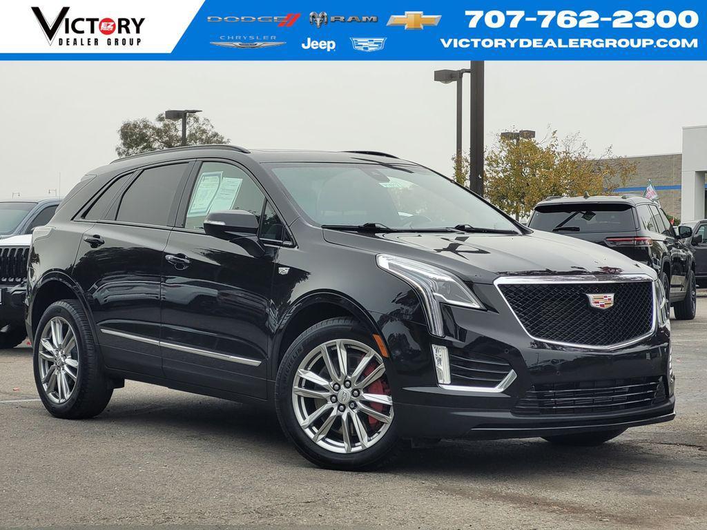 used 2024 Cadillac XT5 car, priced at $43,988